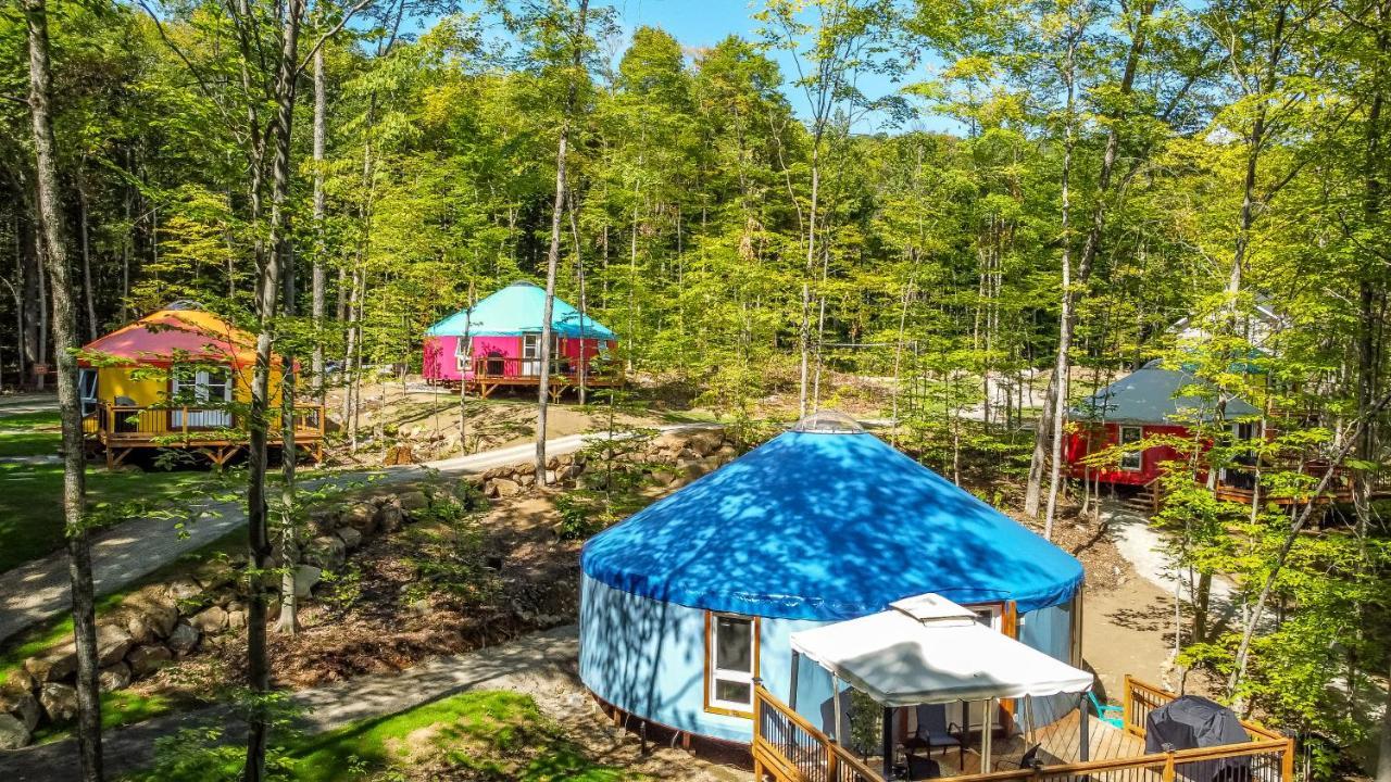 Yourtes Glamping Du Poisson Blanc Notre-Dame-du-Laus Екстериор снимка