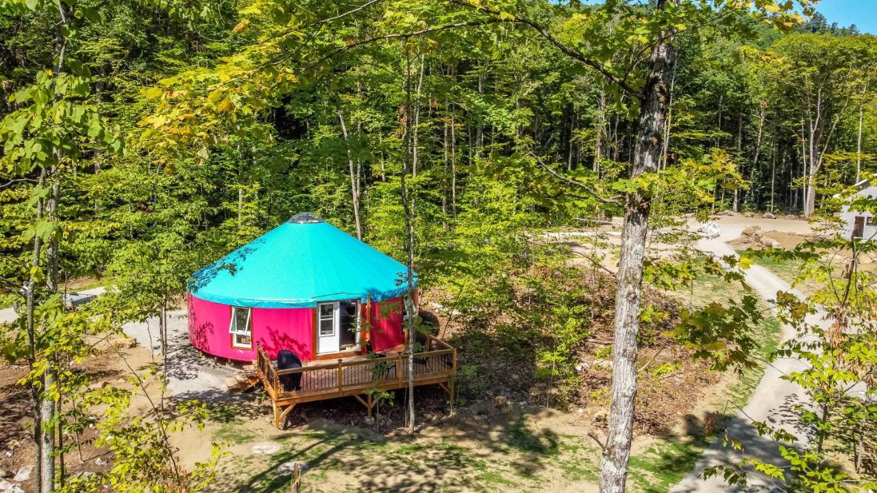 Yourtes Glamping Du Poisson Blanc Notre-Dame-du-Laus Екстериор снимка